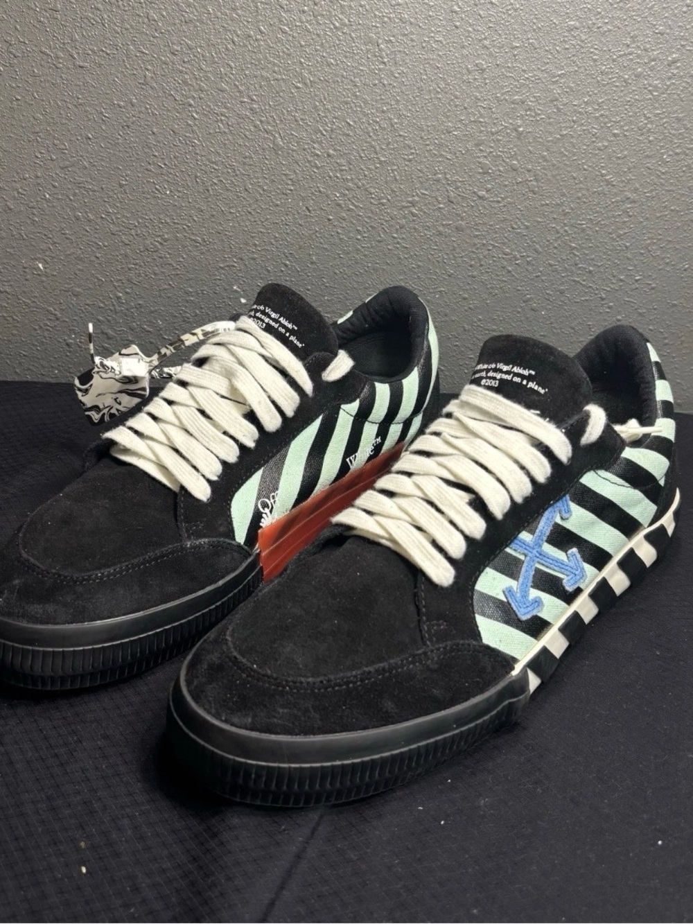 Size 11 - Off-White Vulc Sneaker Low Black Green